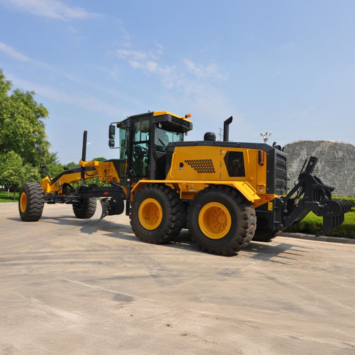 Автогрейдер